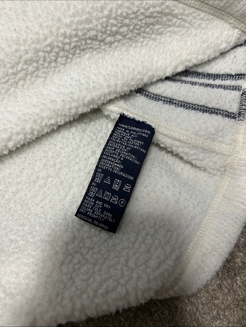 Vintage Tommy Hilfiger Cream Navy Quarter Zip Sweater - Picture 4 of 6